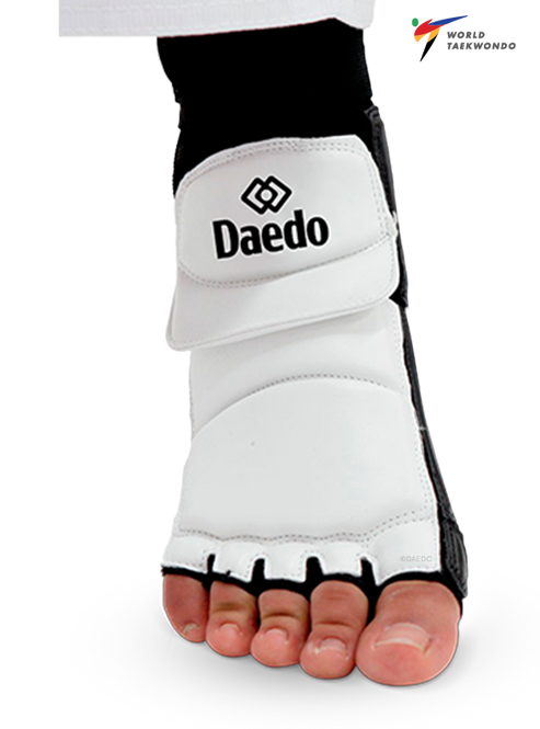 DAEDO World Taekwondo Instep Protector